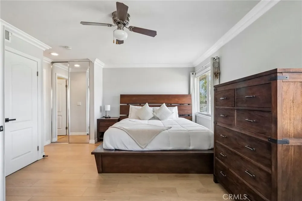 25308 Crocker Lake Forest, CA 92630