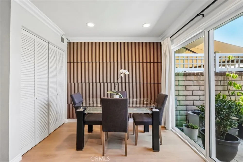 25308 Crocker Lake Forest, CA 92630