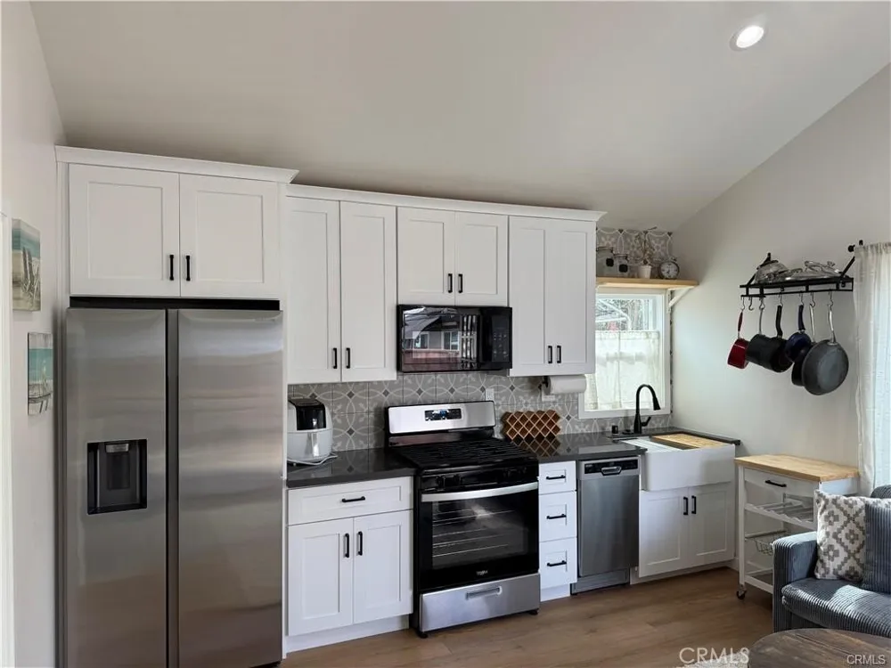 2404 W. Mills Dr. Orange, CA 92868