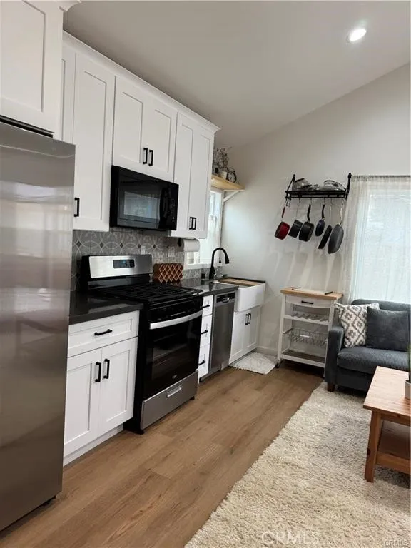 2404 W. Mills Dr. Orange, CA 92868