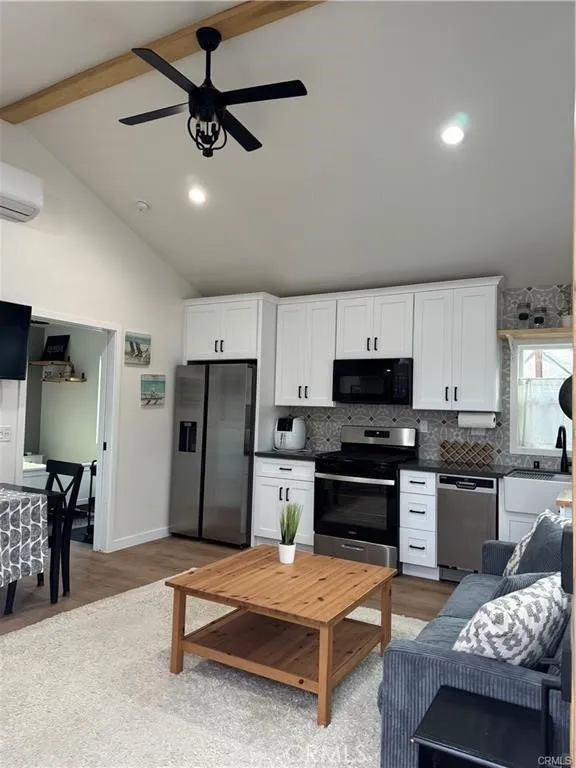 2404 W. Mills Dr. Orange, CA 92868