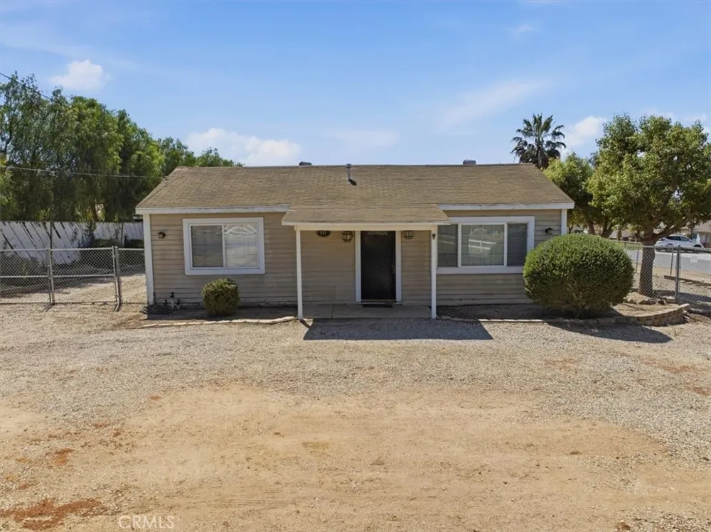 936 2nd Norco, CA 92860