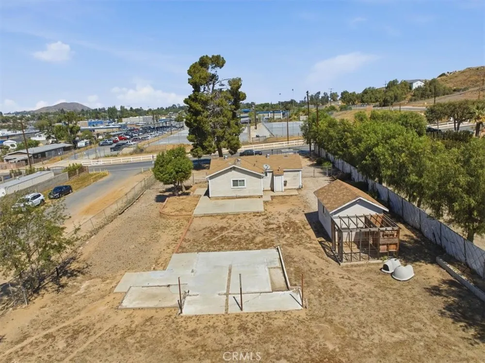 936 2nd Norco, CA 92860