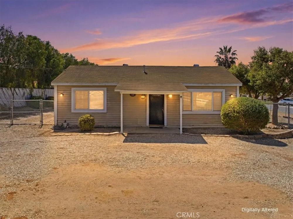 936 2nd Norco, CA 92860