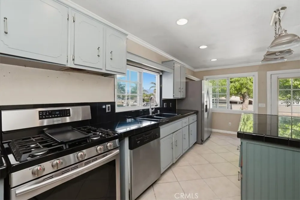 936 2nd Norco, CA 92860