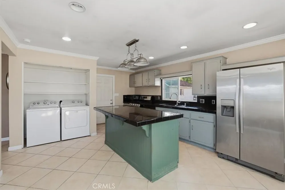 936 2nd Norco, CA 92860