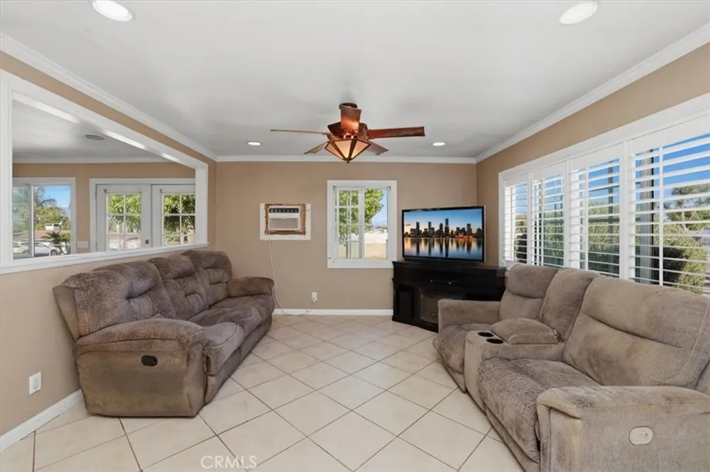936 2nd Norco, CA 92860