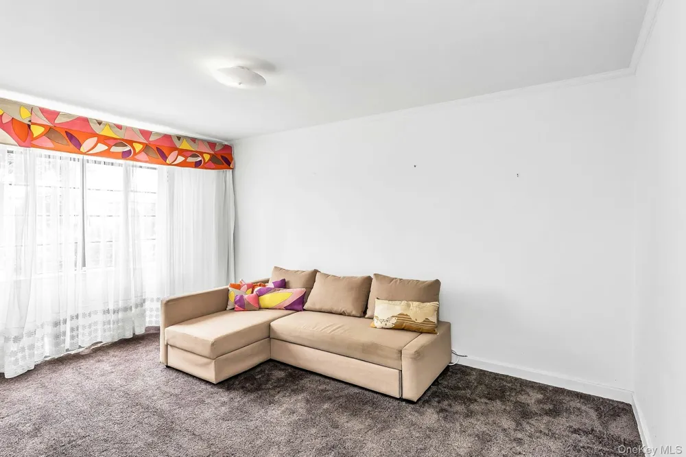 12-08 152nd Street Whitestone, NY 11357