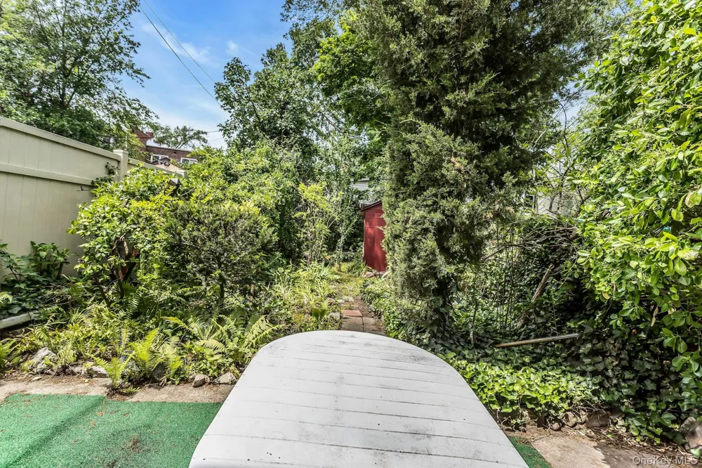 12-08 152nd Street Whitestone, NY 11357