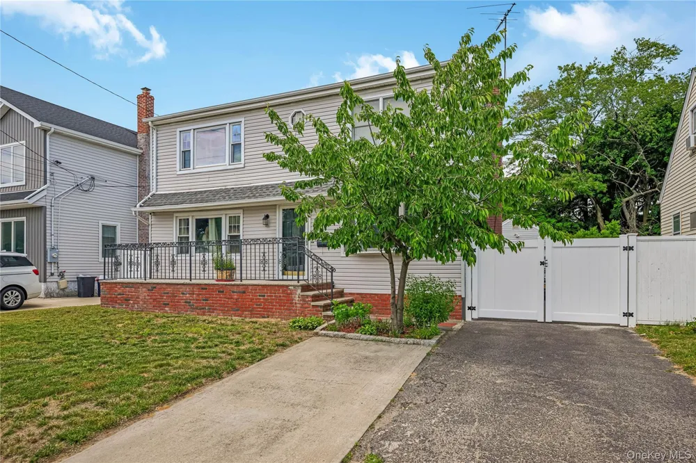 407 Sheridan Boulevard Inwood, NY 11096