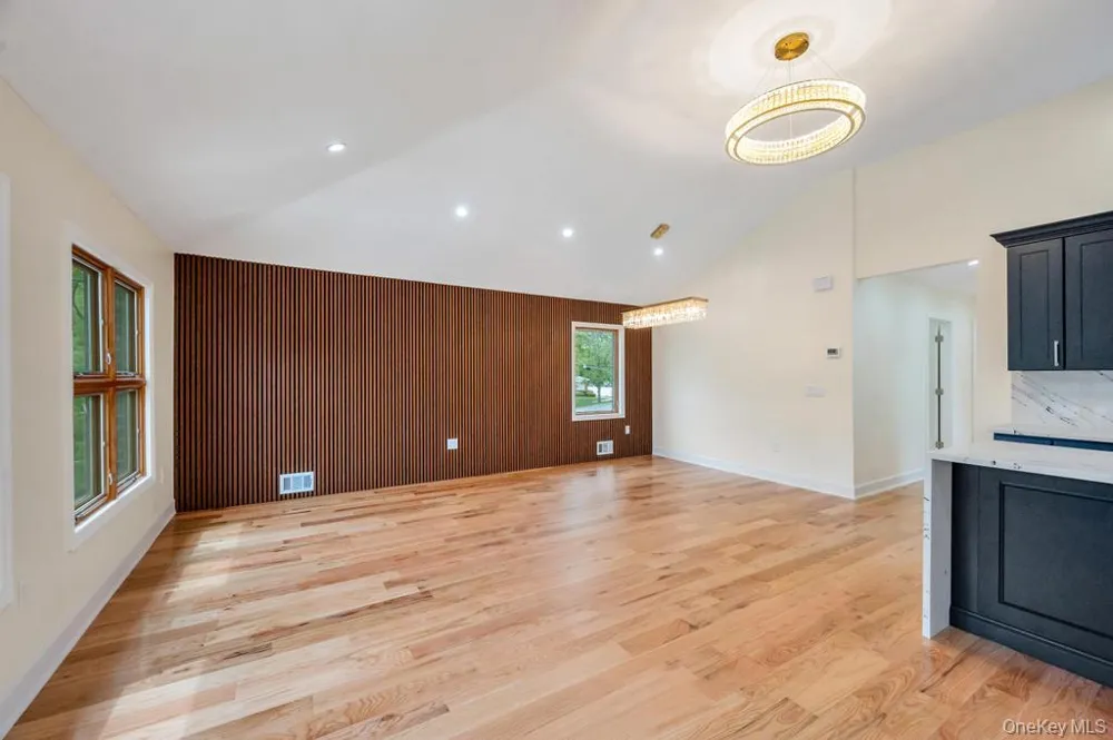 112-01 175 STREET Jamaica, NY 11433