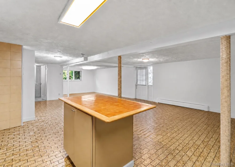 442 Albern Avenue Oceanside, NY 11572