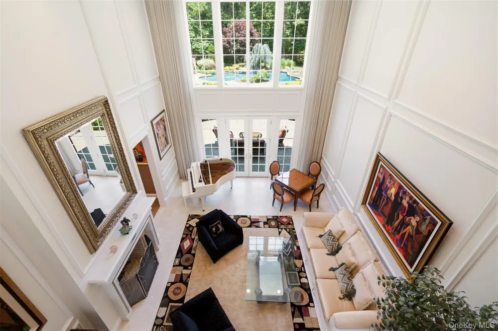 7 Fairway Court Upper Brookville, NY 11771