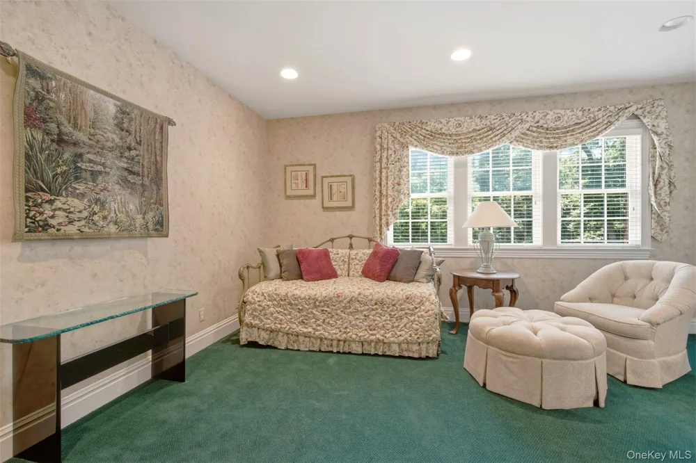 7 Fairway Court Upper Brookville, NY 11771