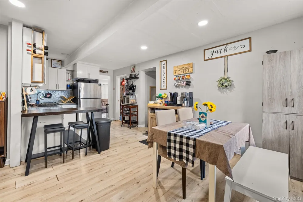 1632 Thompson Drive Bay Shore, NY 11706