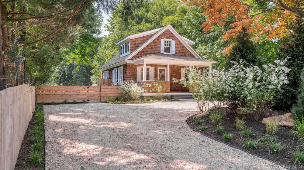 149 Accabonac Road East Hampton, NY 11937