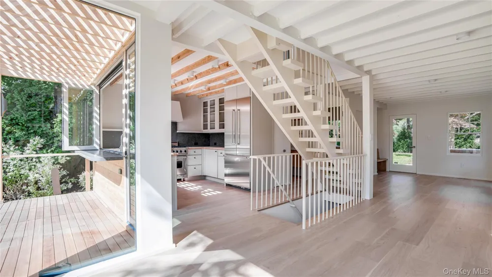 149 Accabonac Road East Hampton, NY 11937