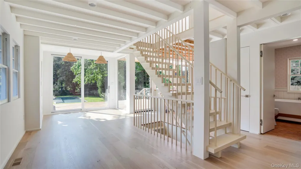 149 Accabonac Road East Hampton, NY 11937