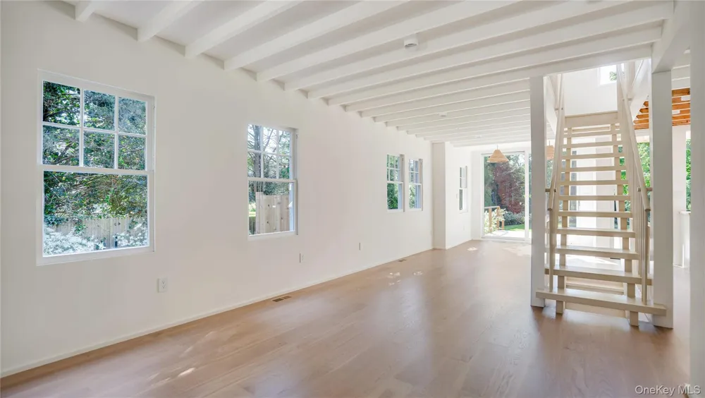 149 Accabonac Road East Hampton, NY 11937