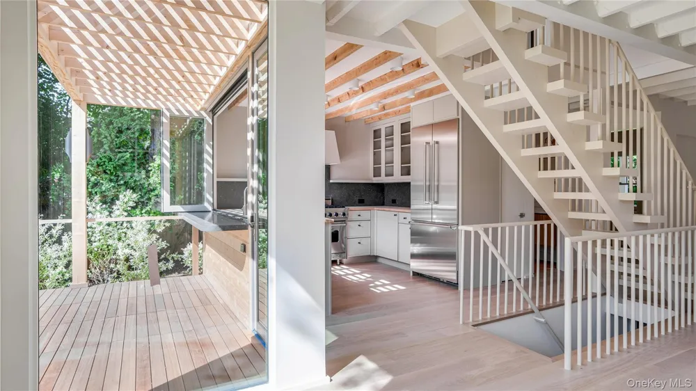 149 Accabonac Road East Hampton, NY 11937