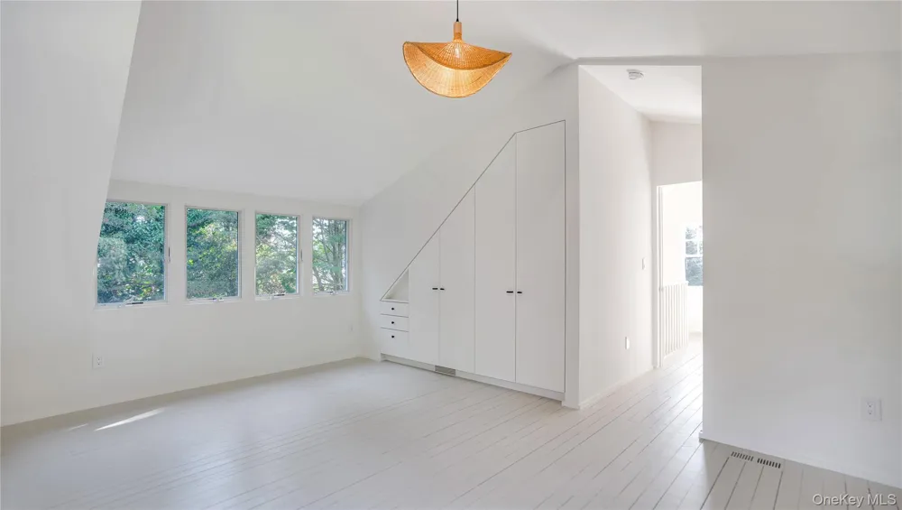 149 Accabonac Road East Hampton, NY 11937