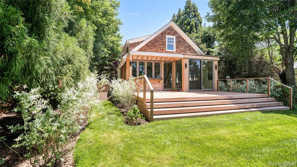 149 Accabonac Road East Hampton, NY 11937