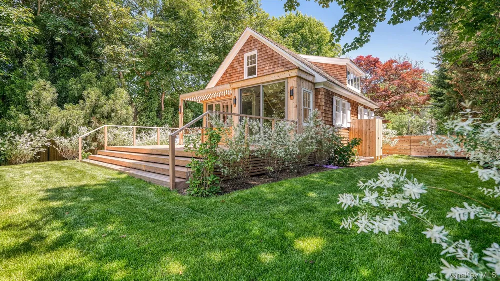 149 Accabonac Road East Hampton, NY 11937