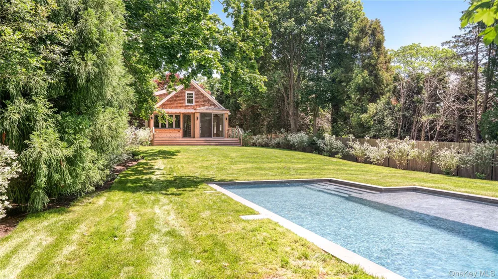 149 Accabonac Road East Hampton, NY 11937