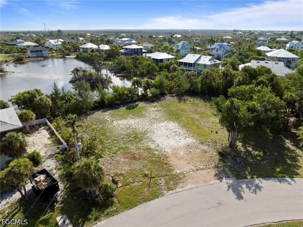 Chert Court Sanibel, FL 33957