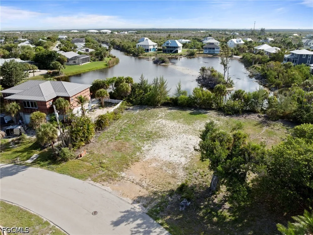 Chert Court Sanibel, FL 33957
