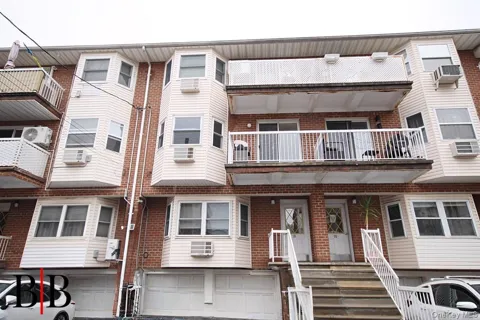18 Cove Lane #7G