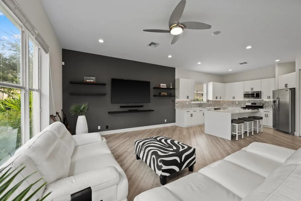 1215 Creekside Drive Wellington, FL 33414