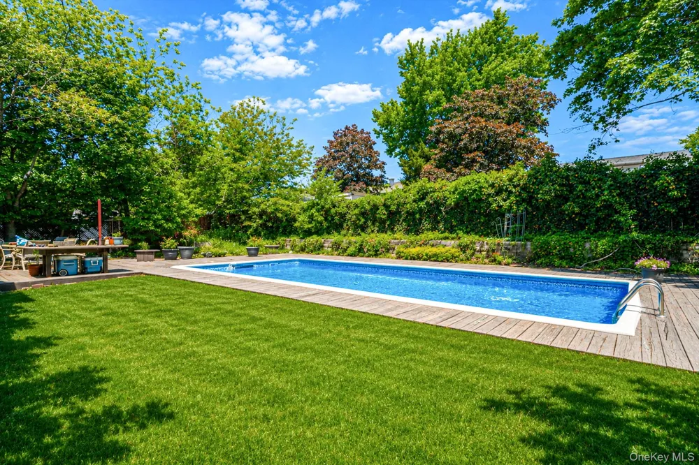 15 Edwin Avenue Patchogue, NY 11772