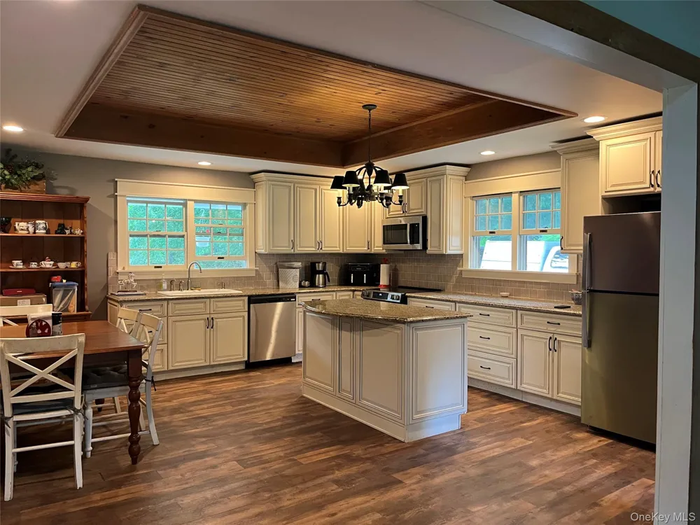 4 Conservation Circus Ridge, NY 11961