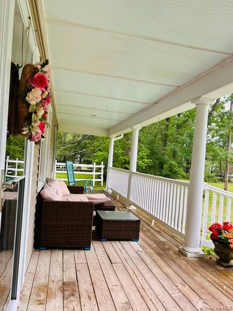 4 Conservation Circus Ridge, NY 11961
