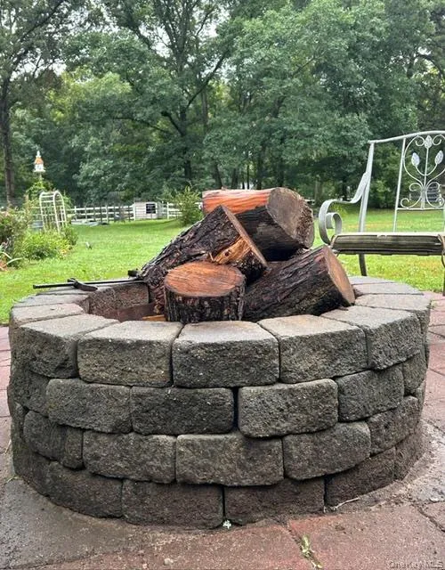 4 Conservation Circus Ridge, NY 11961