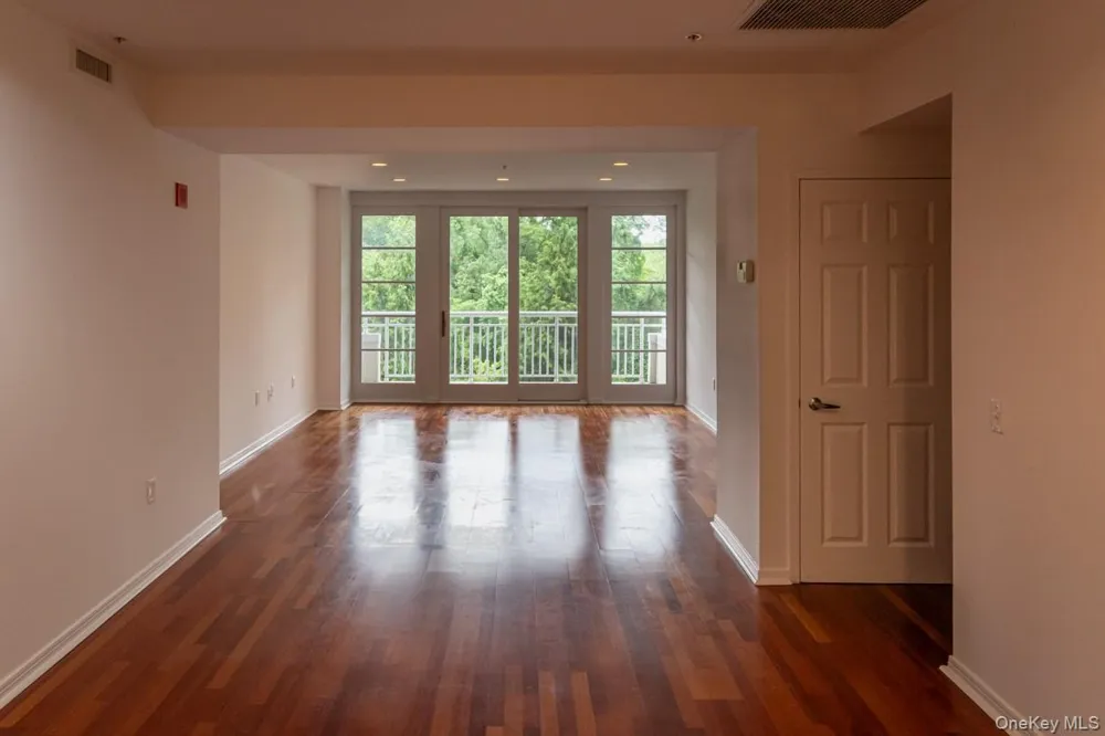 100 Harbor View Drive #251 Port Washington, NY 11050