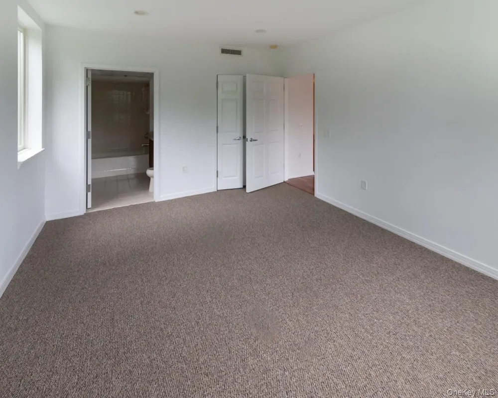 100 Harbor View Drive #251 Port Washington, NY 11050