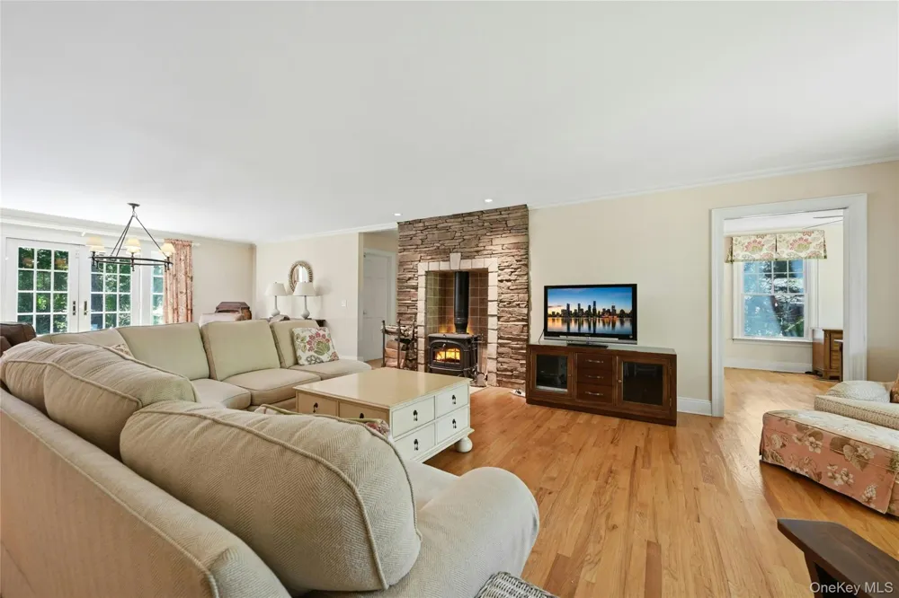 1195 Goose Creek Lane Southold, NY 11971