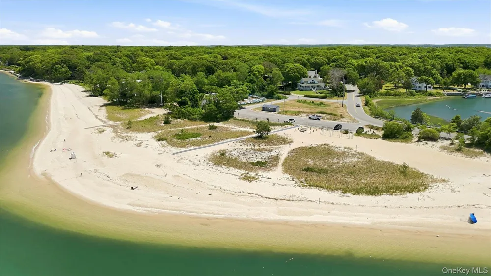 1195 Goose Creek Lane Southold, NY 11971