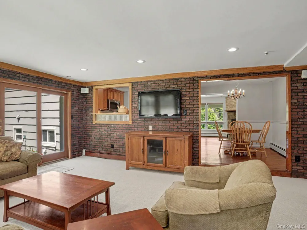 11 Leona Drive Brewster, NY 10509