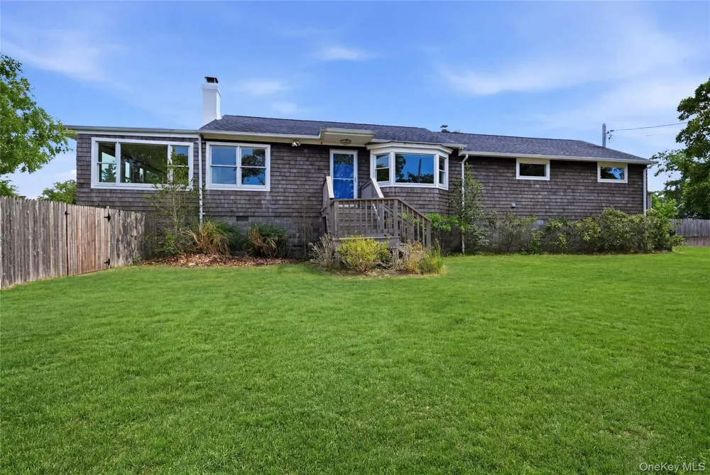 57 Moon Avenue Flanders, NY 11901