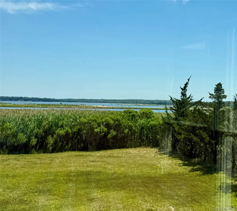 57 Moon Avenue Flanders, NY 11901
