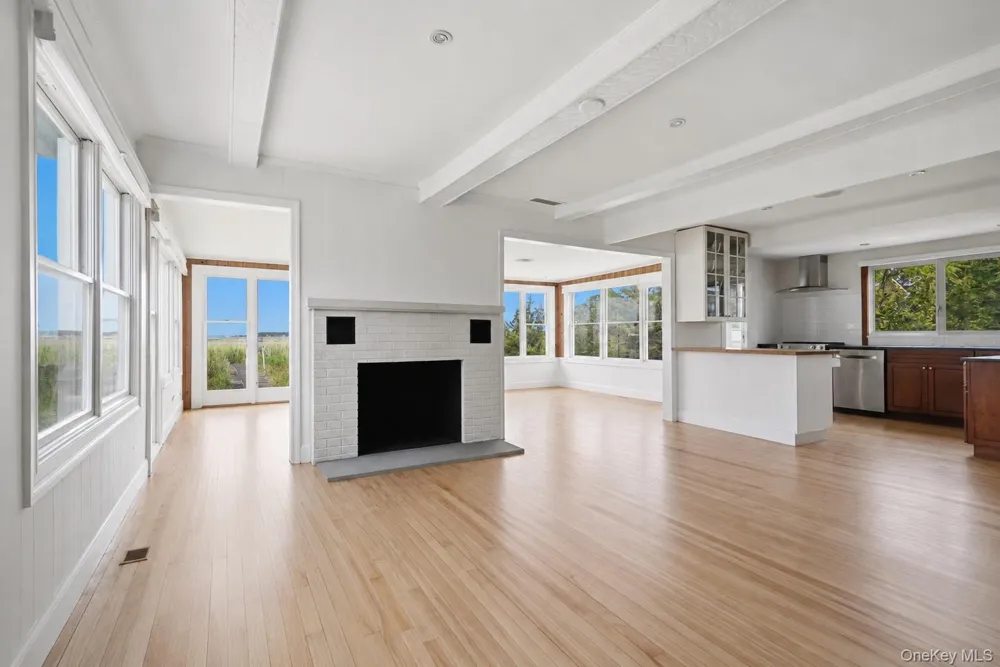 57 Moon Avenue Flanders, NY 11901