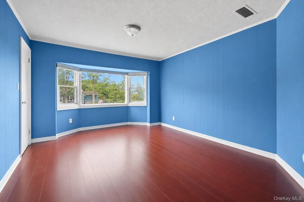 57 Moon Avenue Flanders, NY 11901