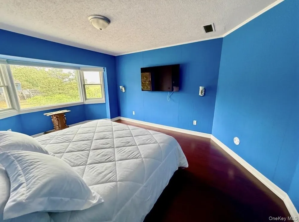 57 Moon Avenue Flanders, NY 11901