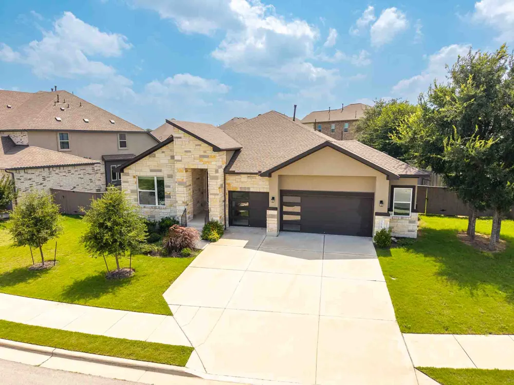 276 Washington Drive Kyle, TX 78640