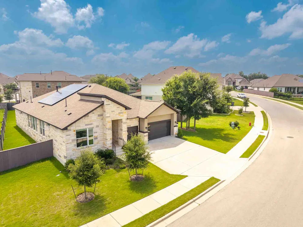 276 Washington Drive Kyle, TX 78640