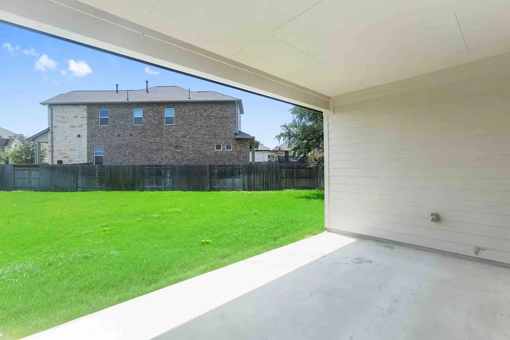 276 Washington Drive Kyle, TX 78640