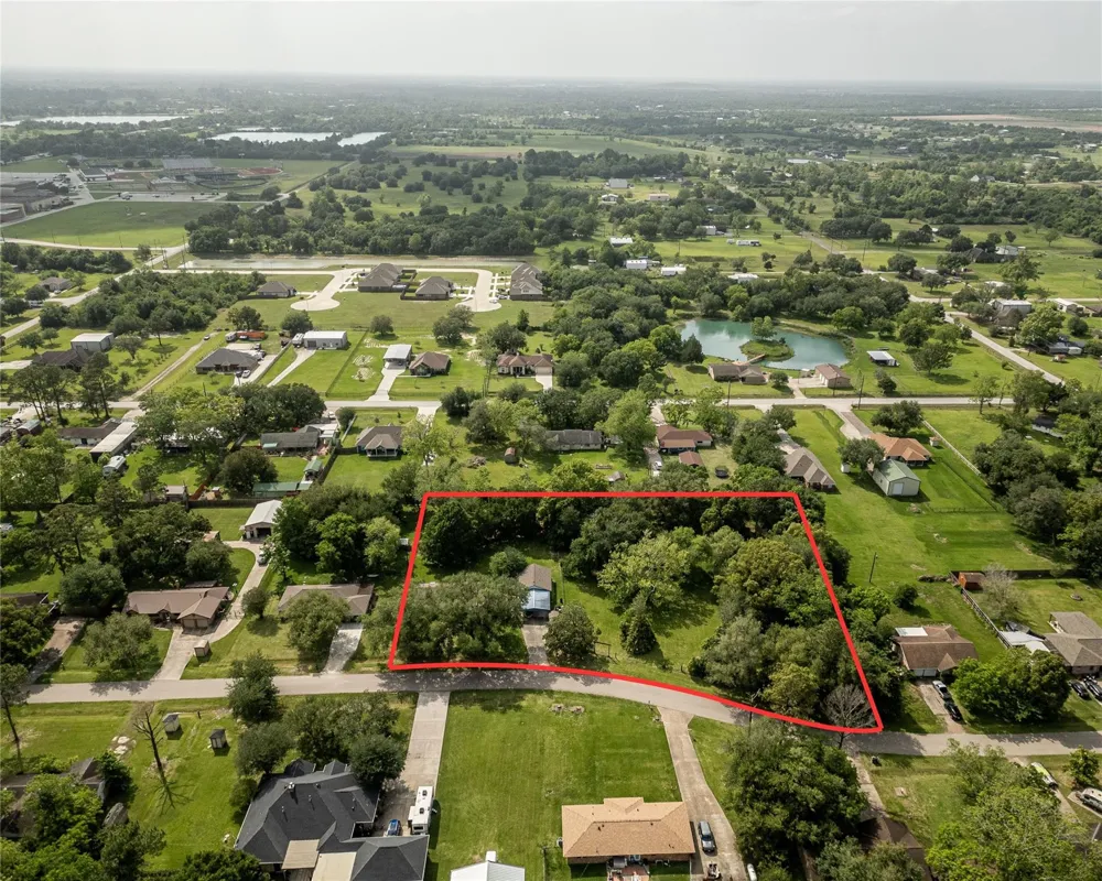 3804 Shady Lane Santa Fe, TX 77517